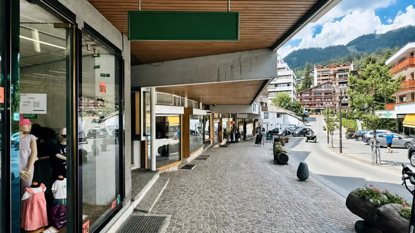 Commerciale in affitto - Route De Crans-Montana, 3963 Montana