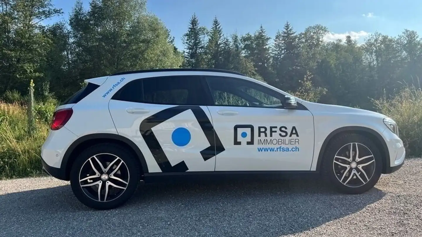 Place de parking extérieure à louer - Rue Du Botzet 20, 1700 Fribourg