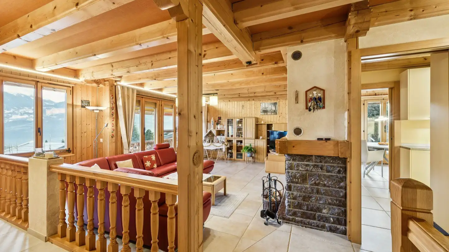 Chalet for sale - 1976 Erde - Photo 4