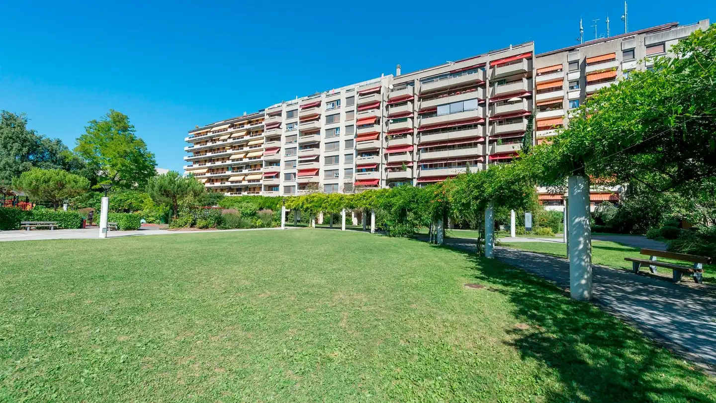 Place de parking souterraine à louer - Avenue Eugène- Lance 48, 1212 Grand-Lancy