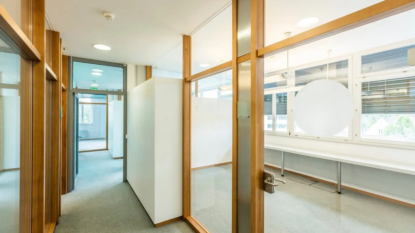 Gewerbe mieten - Garstligweg 8, 8634 Hombrechtikon - Foto 4