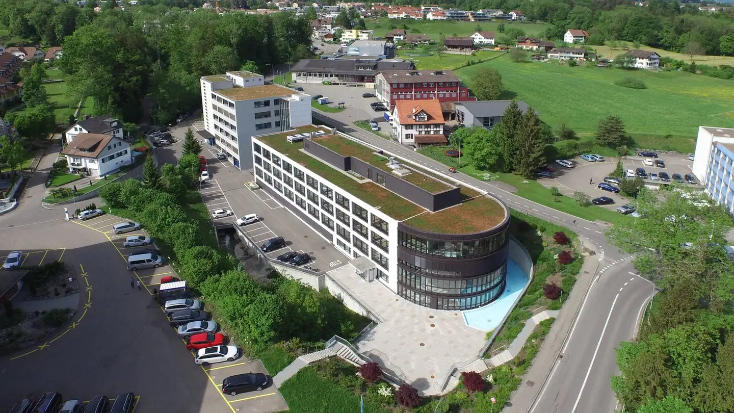 Gewerbe mieten - Garstligweg 8, 8634 Hombrechtikon