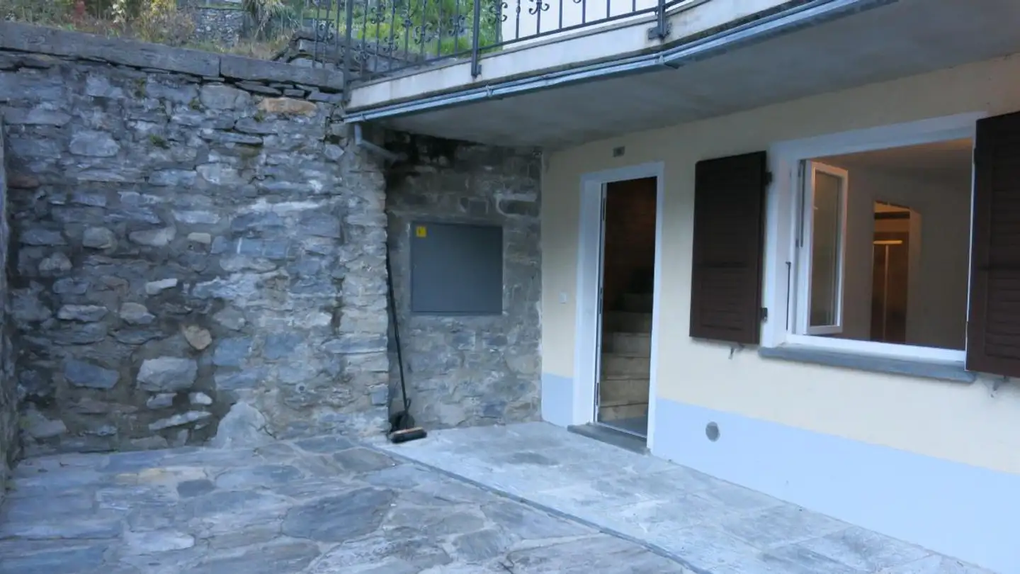 Casa singola in vendita - 6556 Leggia - Photo 2