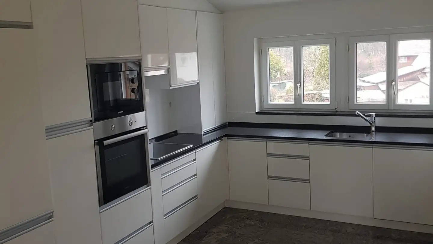 Appartement à louer - 5322 Koblenz