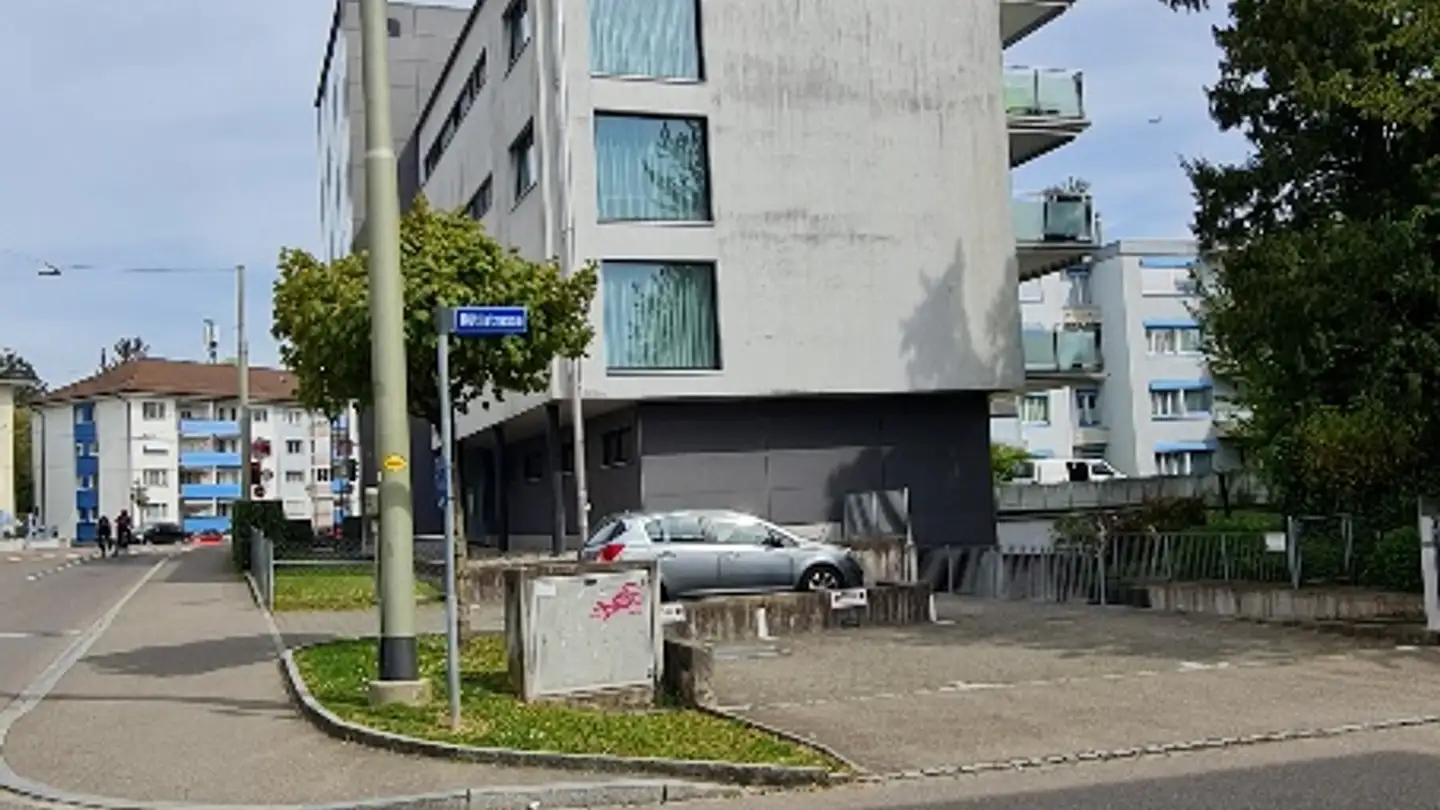 Underground parking space for rent - Bachtelstrasse 5, 8400 Winterthur
