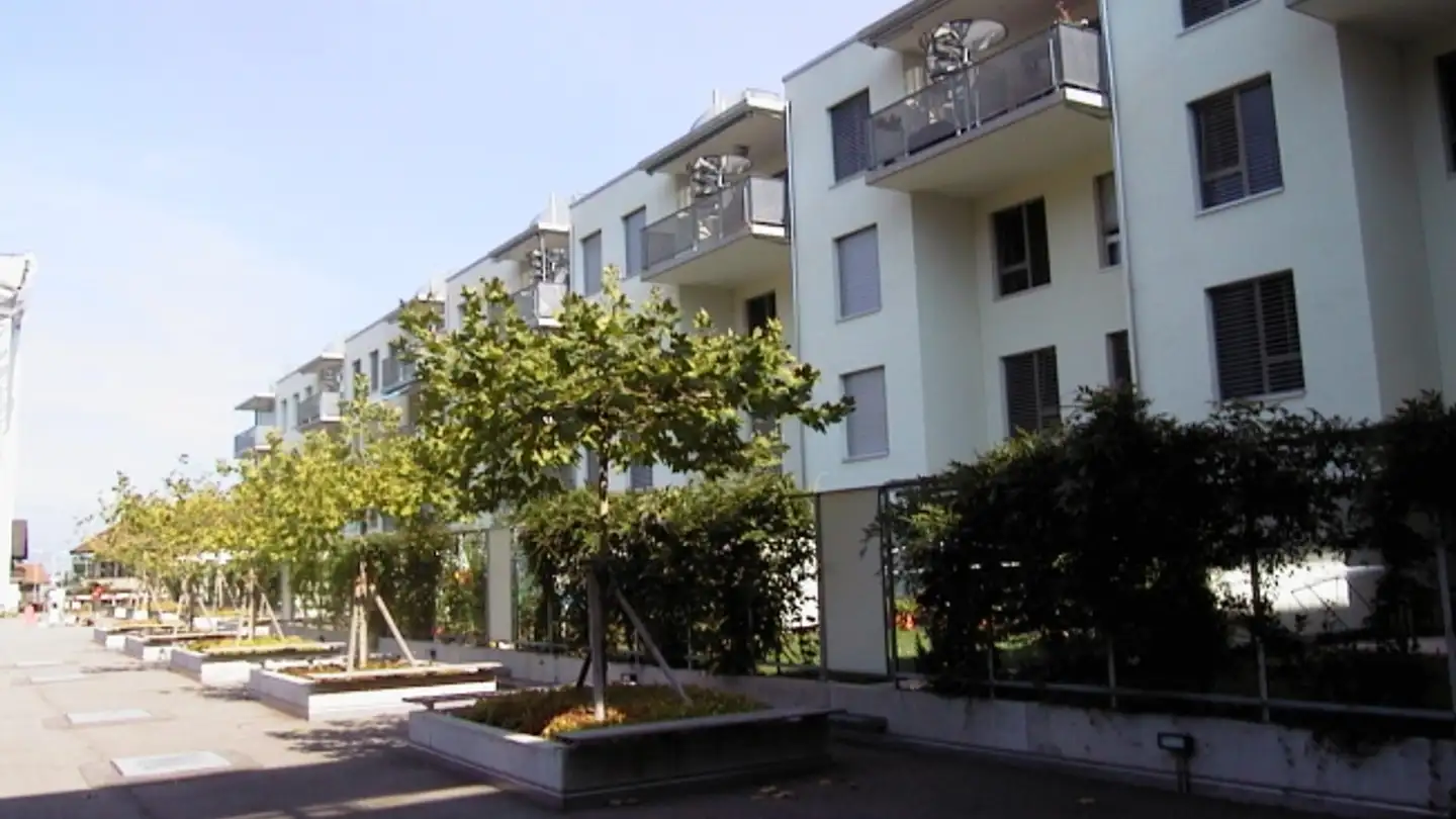 Place de parking extérieure à louer - Steinhof 1, 3400 Burgdorf
