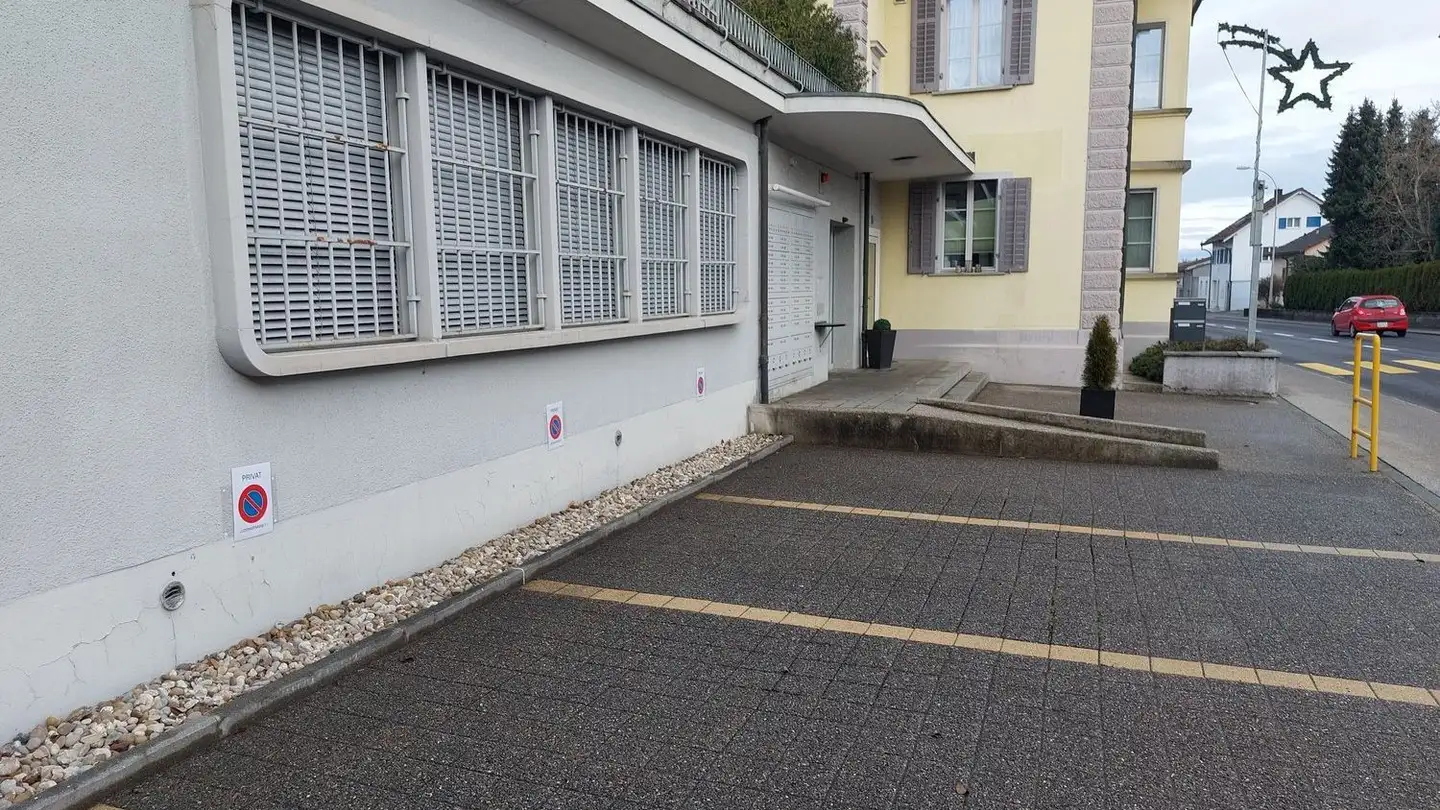 Commercial for rent - Luzernstrasse 11, 6144 Zell LU