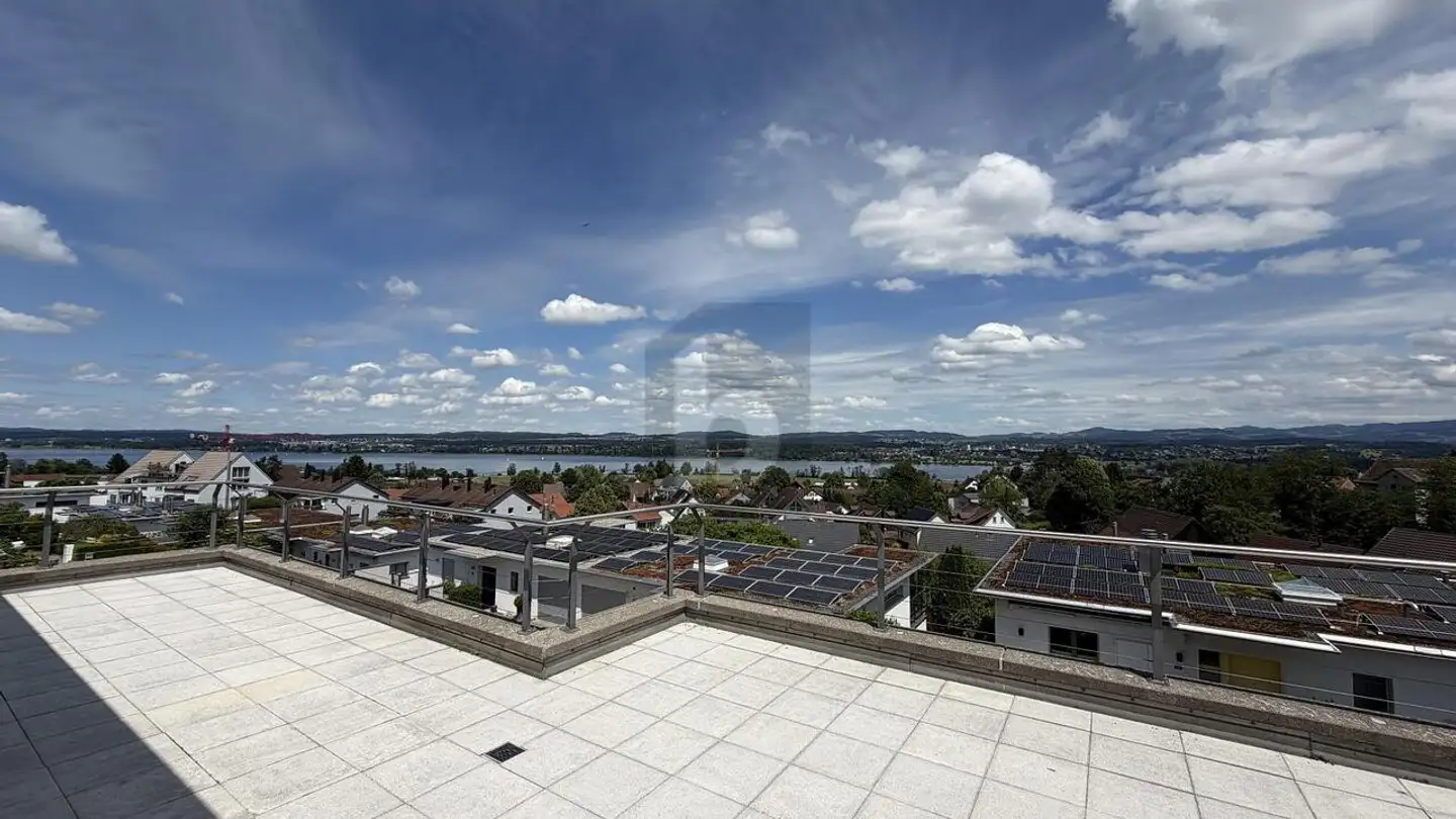 Stepped house for rent - 8124 Maur