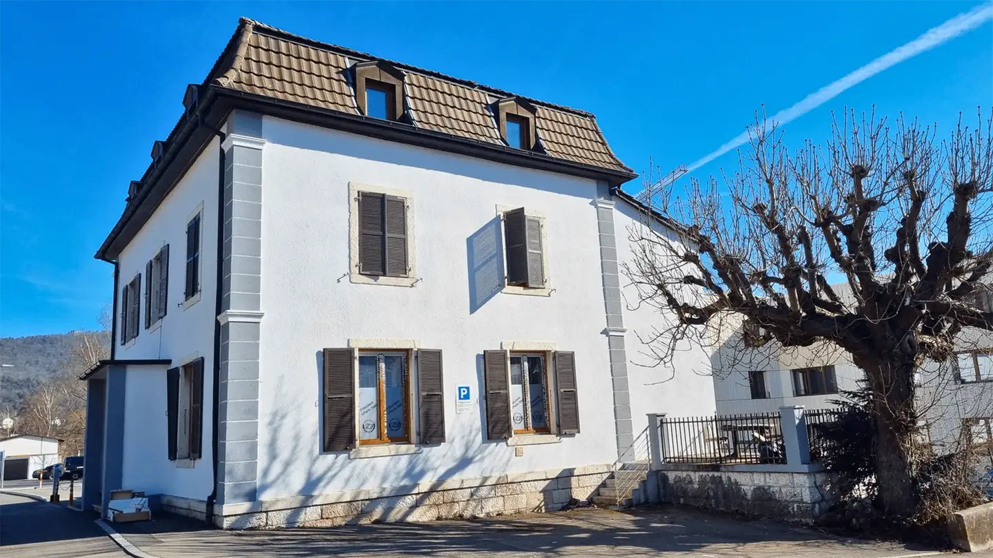 Mischgenutztes Gebäude kaufen - Route De Bâle 78, 2800 Delémont