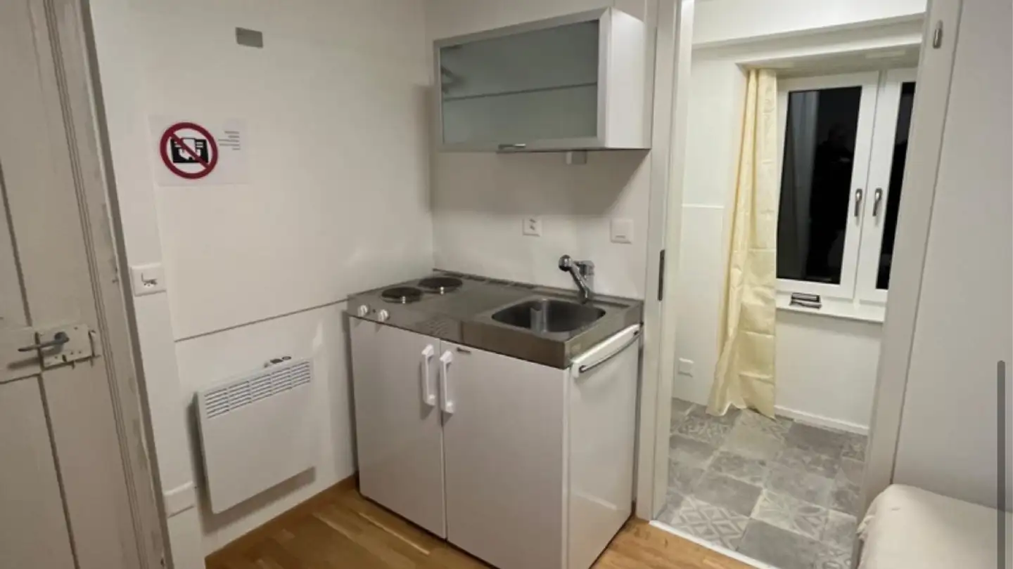 Single room for rent - 8754 Netstal