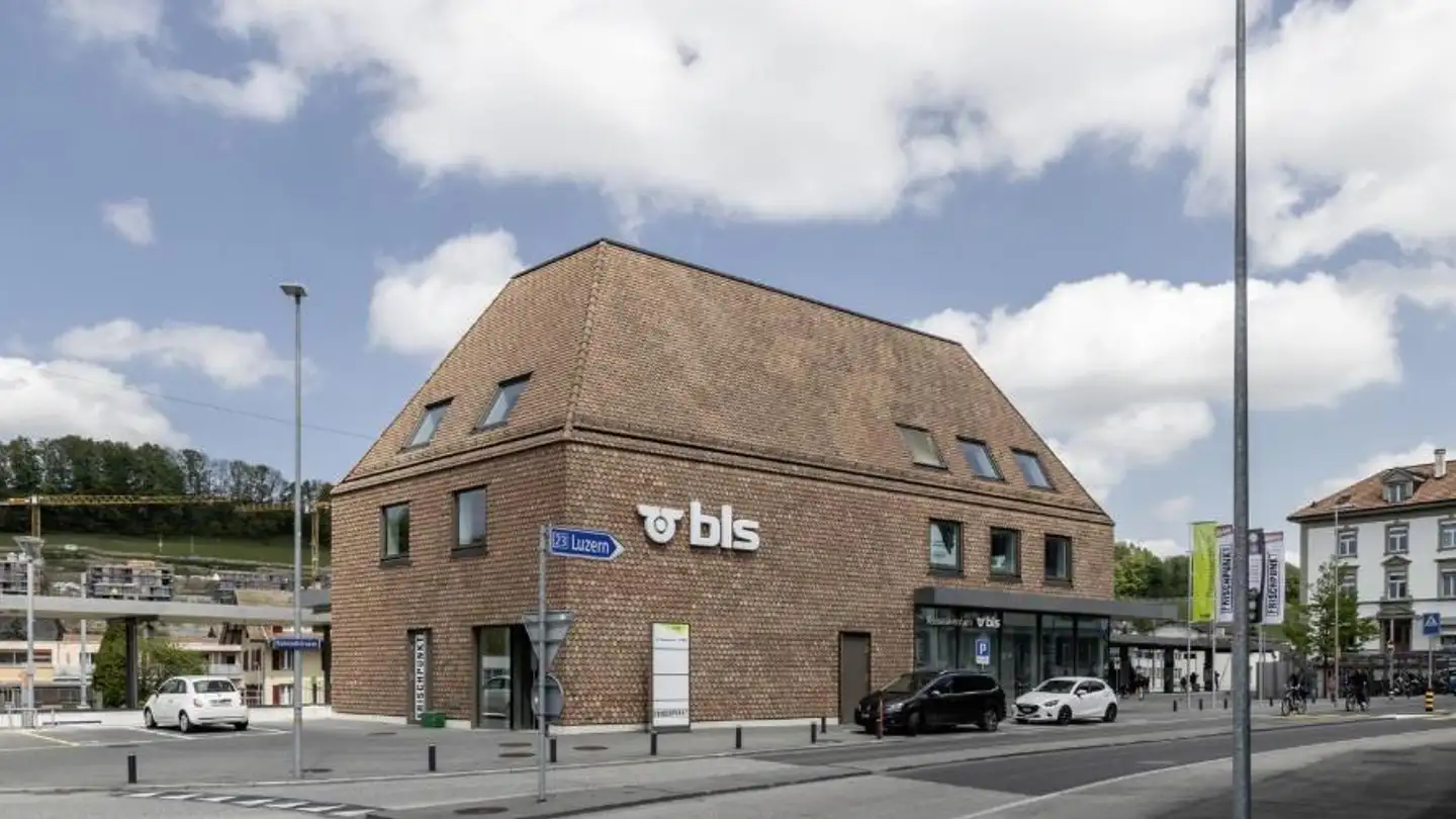 Bürofläche mieten - Bahnhofstrasse 44, 4950 Huttwil - Foto 2