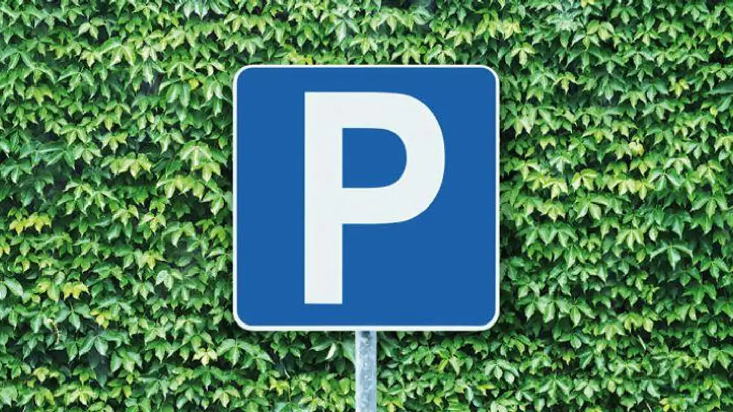 Place de parking souterraine à louer - Stadlerstrasse, 8472 Seuzach