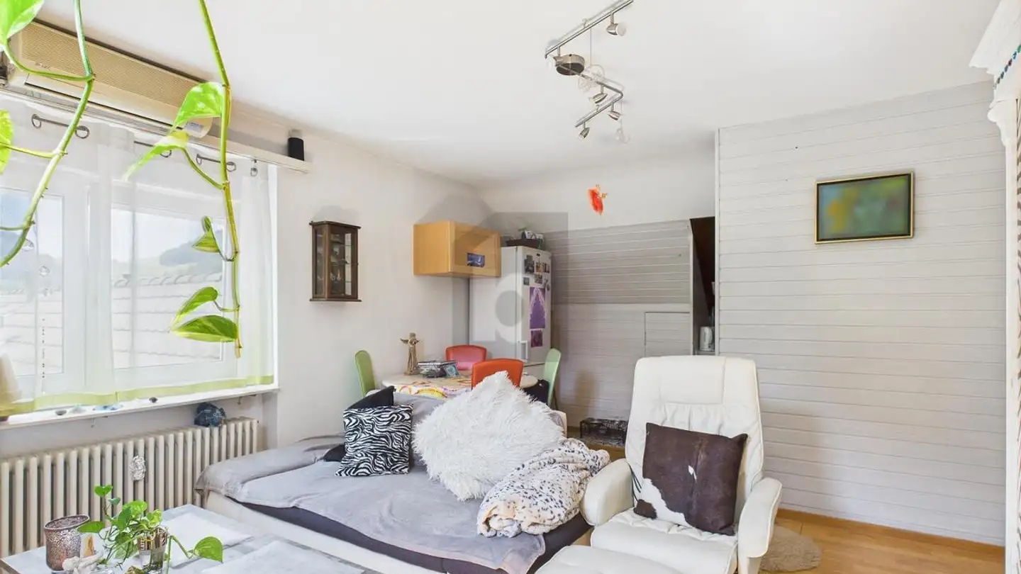 Dachgeschosswohnung kaufen - 4418 Reigoldswil