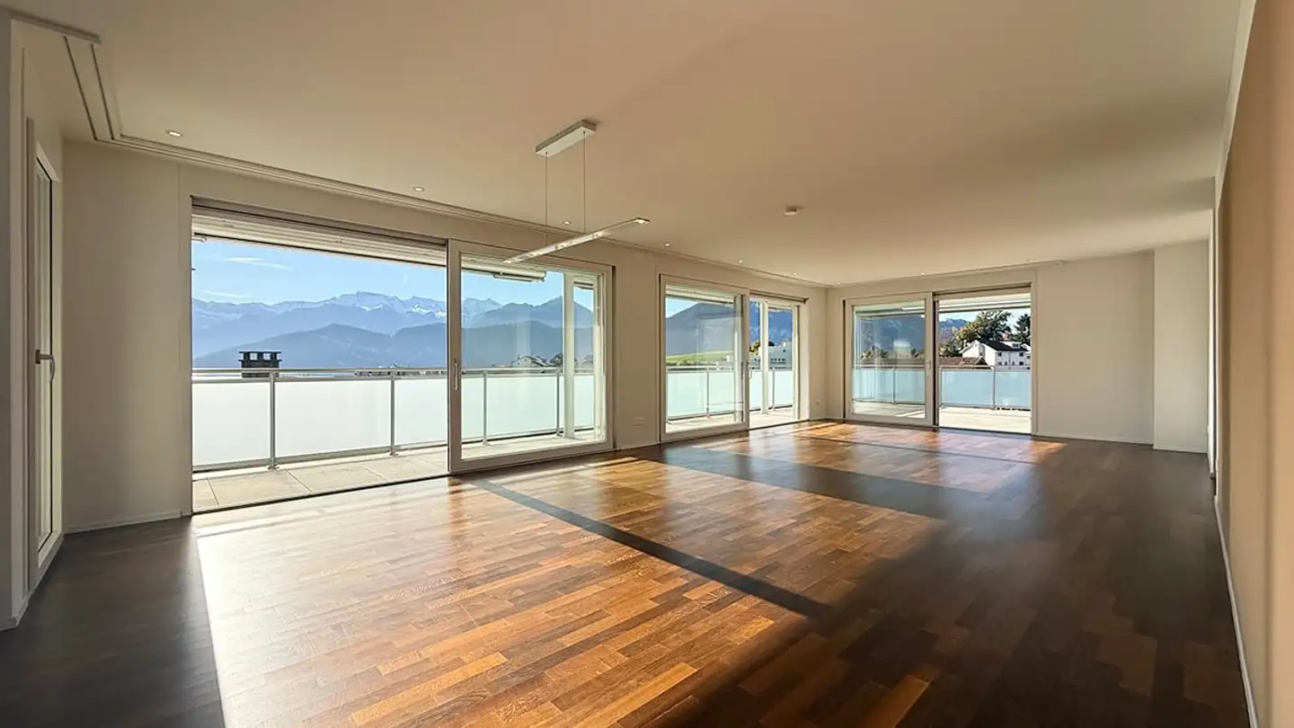 Stepped apartment for rent - 6353 Weggis