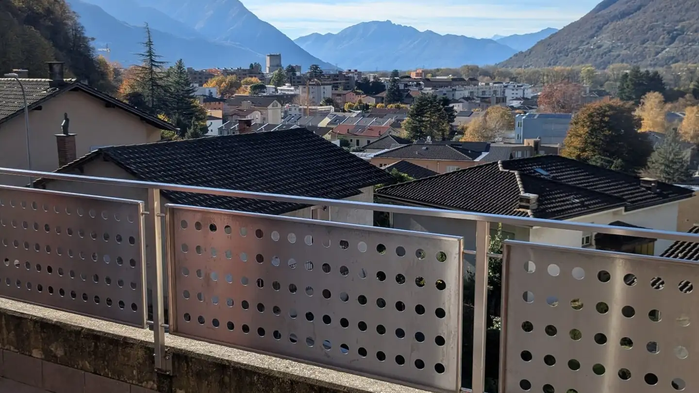 Appartement à louer - Via Monte Tabor 9a, 6512 Giubiasco