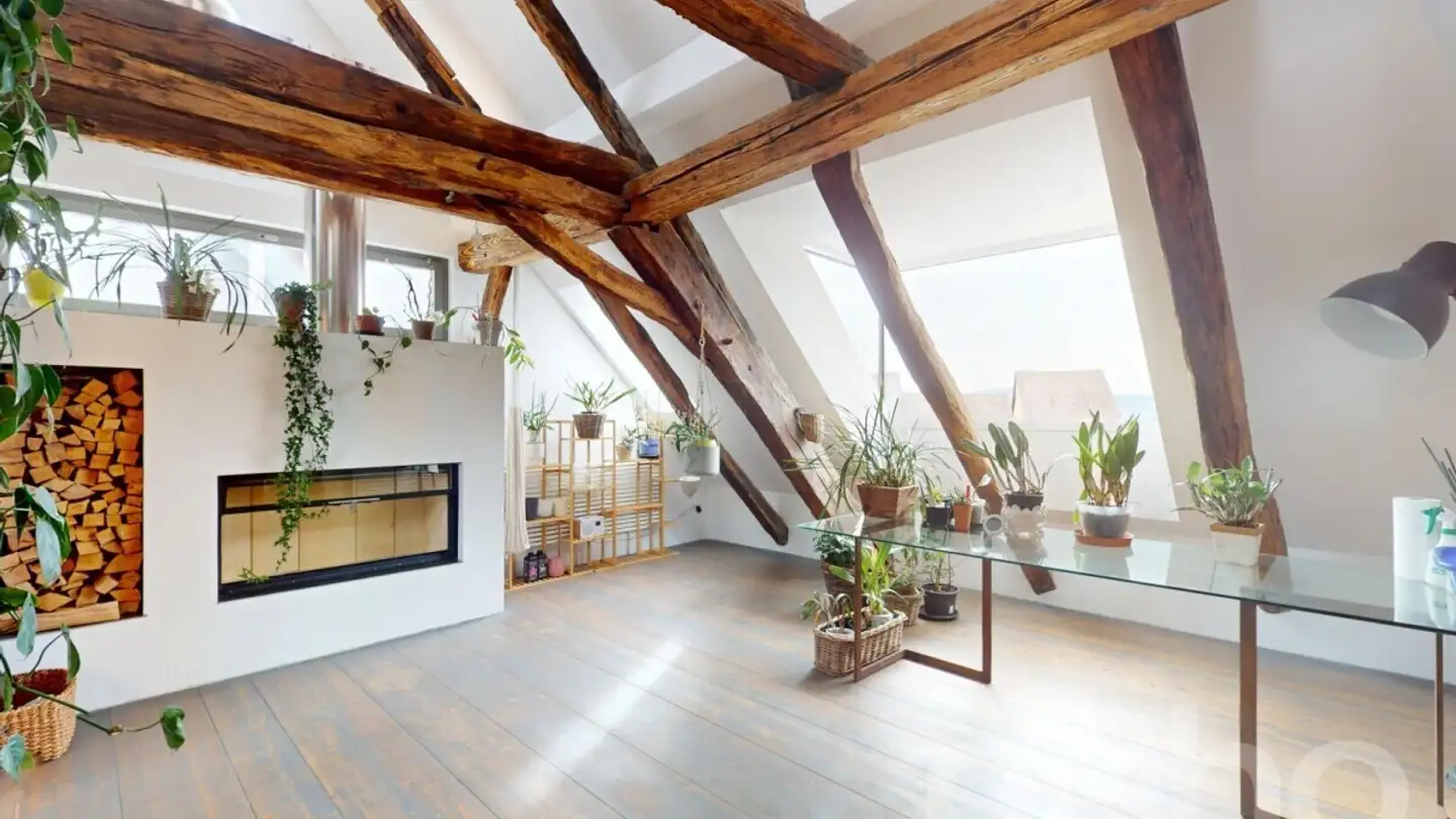 Row house for sale - 8215 Hallau