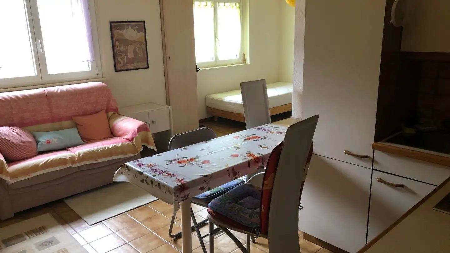 Studio for rent - Pletschenstrasse 47, 3952 Susten