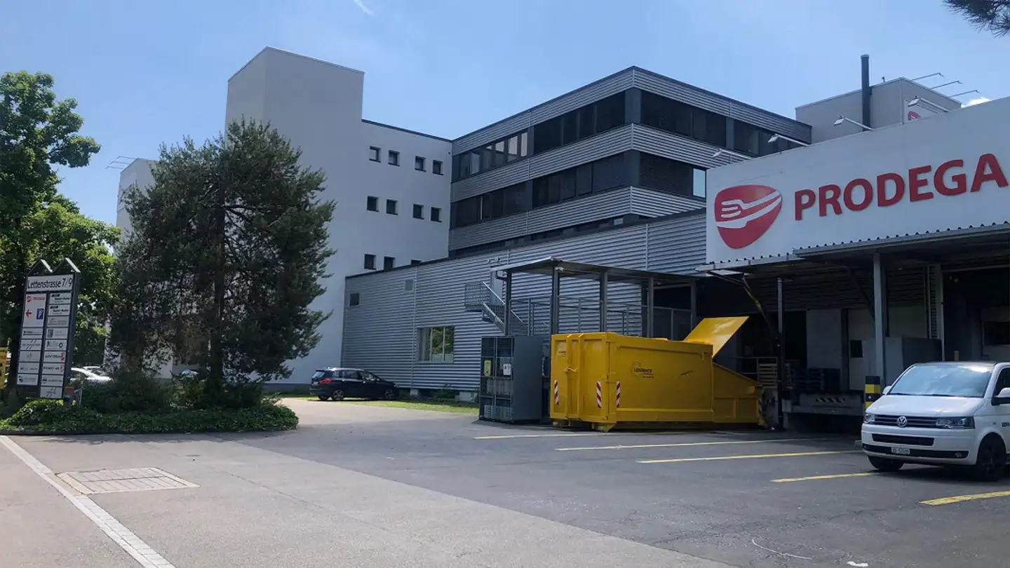 Commercial à louer - Lettenstrasse, 6343 Rotkreuz