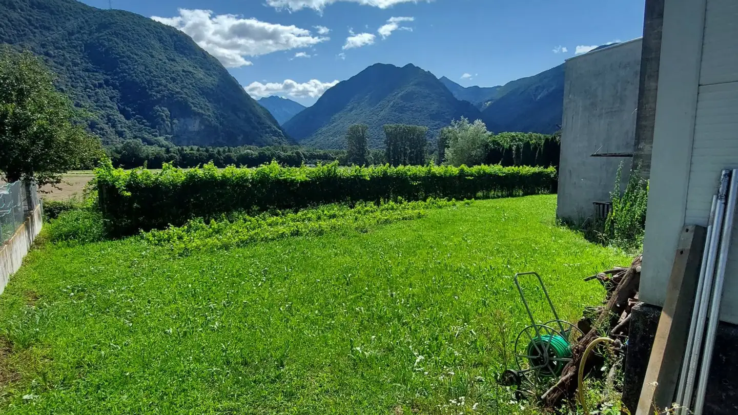 Casa singola in vendita - Via Nos 4, 6525 Gnosca