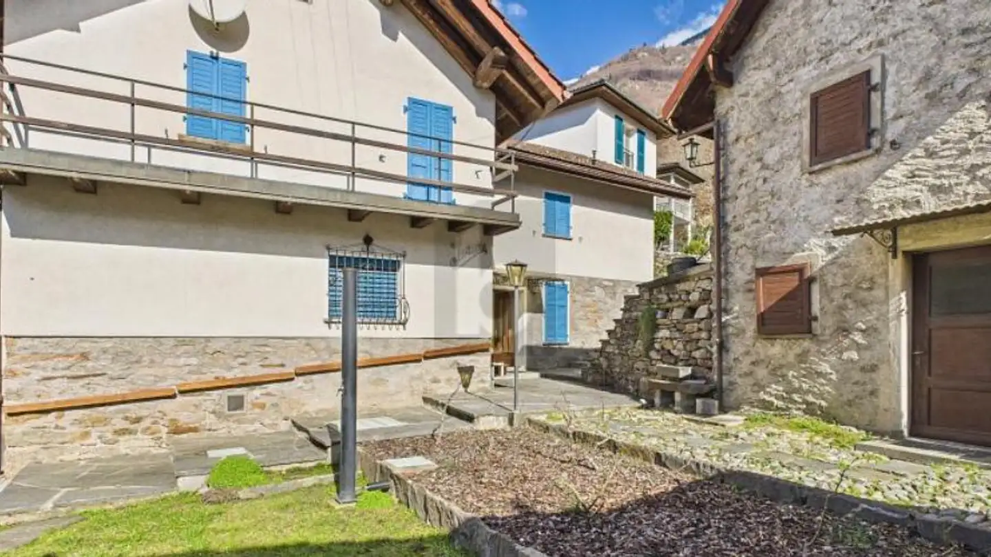 Einfamilienhaus kaufen - 6702 Claro
