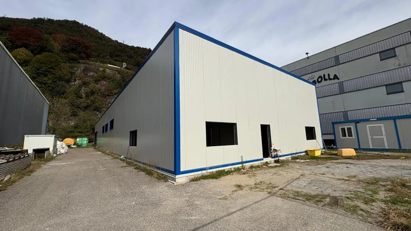 Office space for sale - 6595 Riazzino