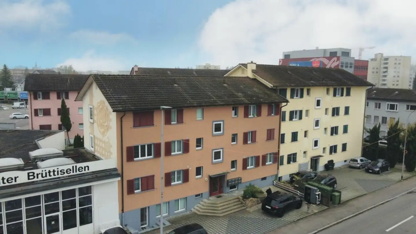 Mehrfamilienhaus kaufen - 8306 Brüttisellen