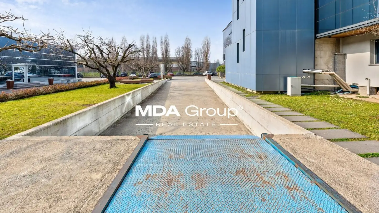 Espace de stockage à louer - Via Cantonale, 6855 Stabio - Photo 2