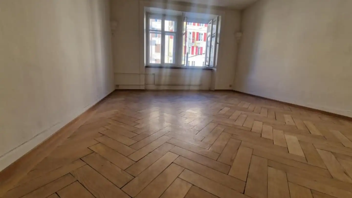 Apartment for rent - Rue Numa-Droz 131, 2300 La Chaux-de-Fonds - Photo 2