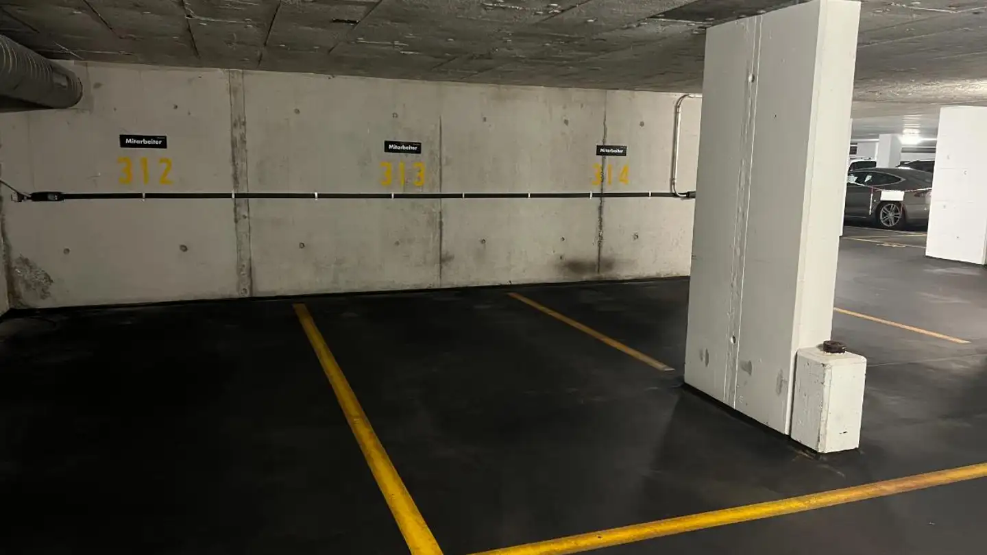 Place de parking souterraine à louer - Birmensdorferstrasse 123, 8003 Zürich - Photo 3