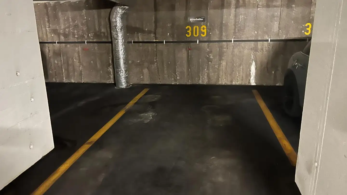 Place de parking souterraine à louer - Birmensdorferstrasse 123, 8003 Zürich - Photo 4