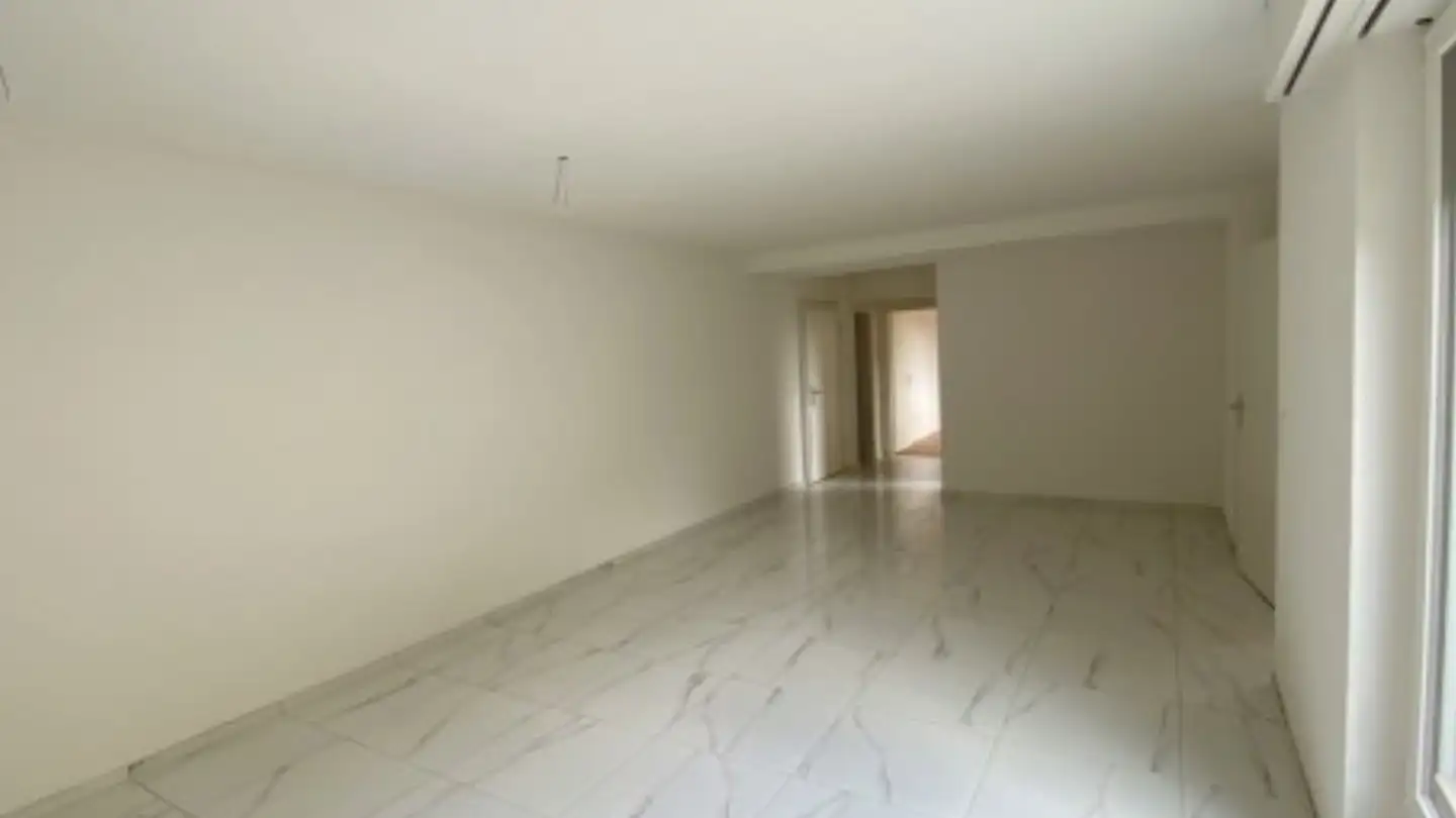 Wohnung mieten - 8212 Neuhausen am Rheinfall - Foto 2