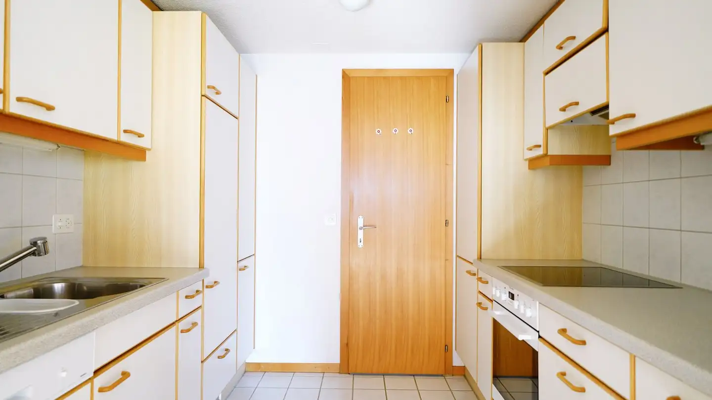 Wohnung mieten - Burgisteinstrasse 1b, 3665 Wattenwil - Foto 2