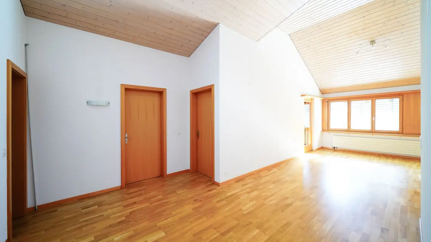 Wohnung mieten - Burgisteinstrasse 1b, 3665 Wattenwil - Foto 4