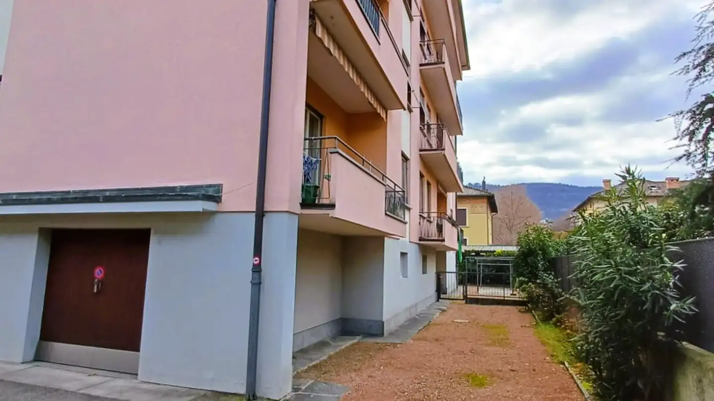 Mischgenutztes Gebäude kaufen - Viale Ten. Col. Giuseppe Galli 17, 6833 Vacallo - Foto 4