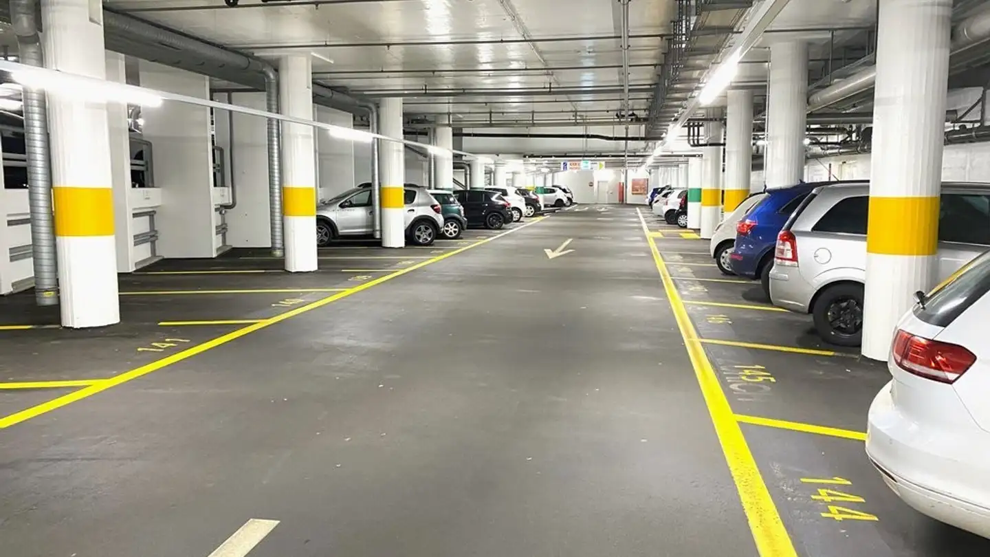 Tiefgaragenstellplatz mieten - Maihofstrasse 3, 6004 Luzern - Foto 4