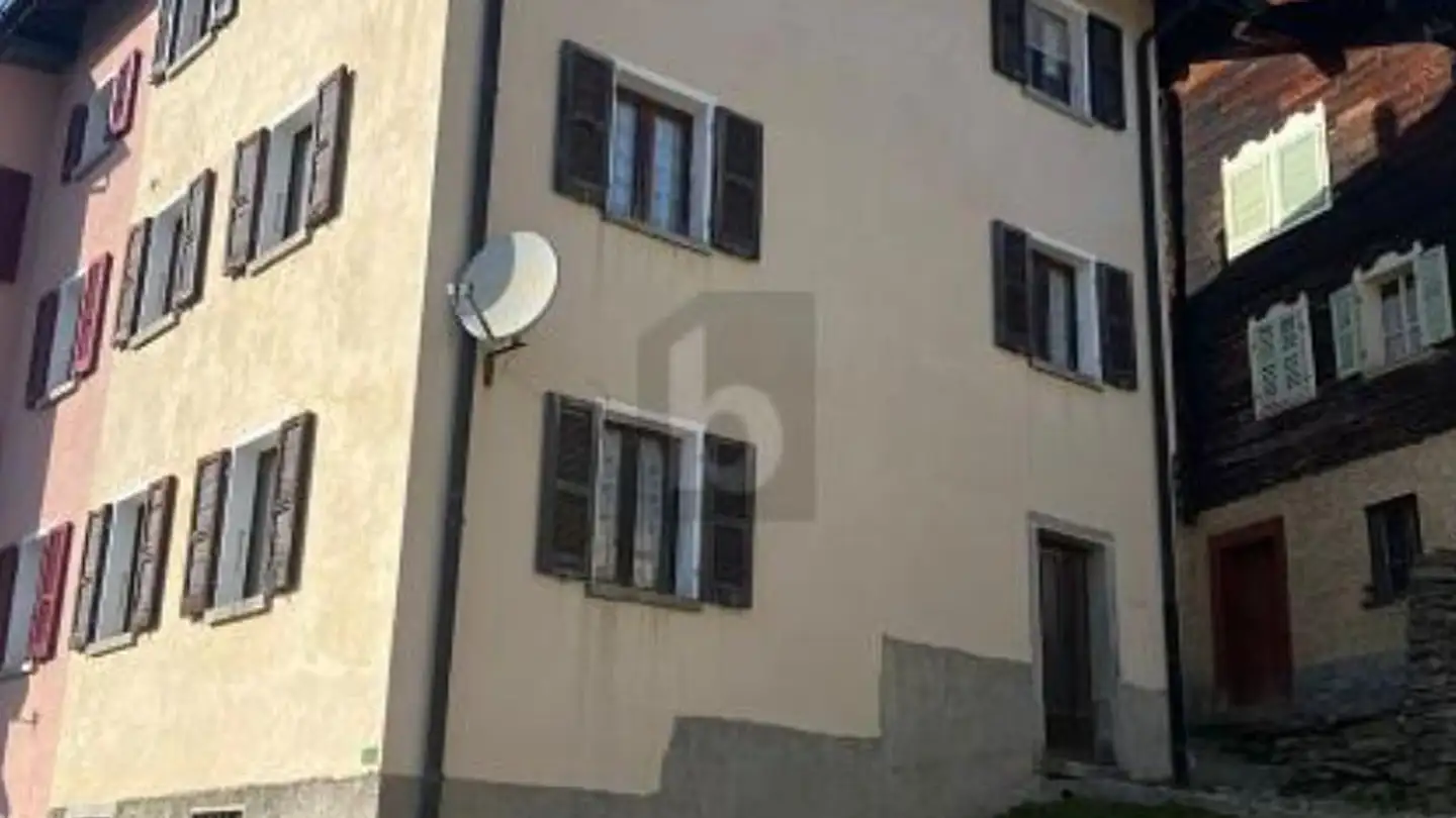 Appartement à vendre - 6763 Osco