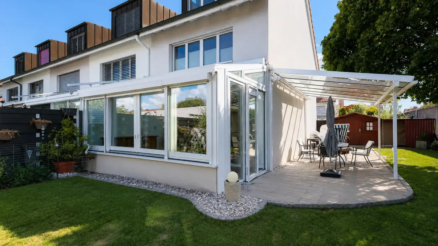 Row house for sale - Zurlindenstrasse 2, 4133 Pratteln