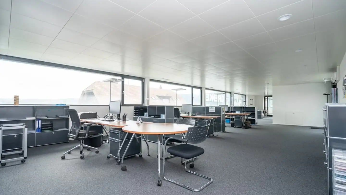 Bürofläche mieten - Solothurnstrasse 43, 3322 Urtenen-Schönbühl - Foto 2