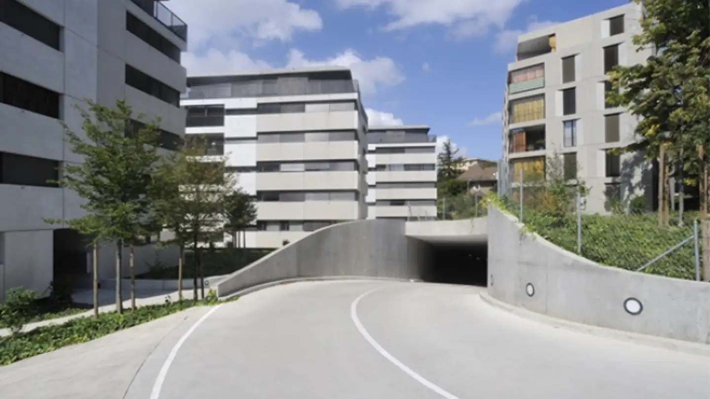 Place de parking extérieure à louer - Chemin Des Grandes-Roches 1, 1018 Lausanne