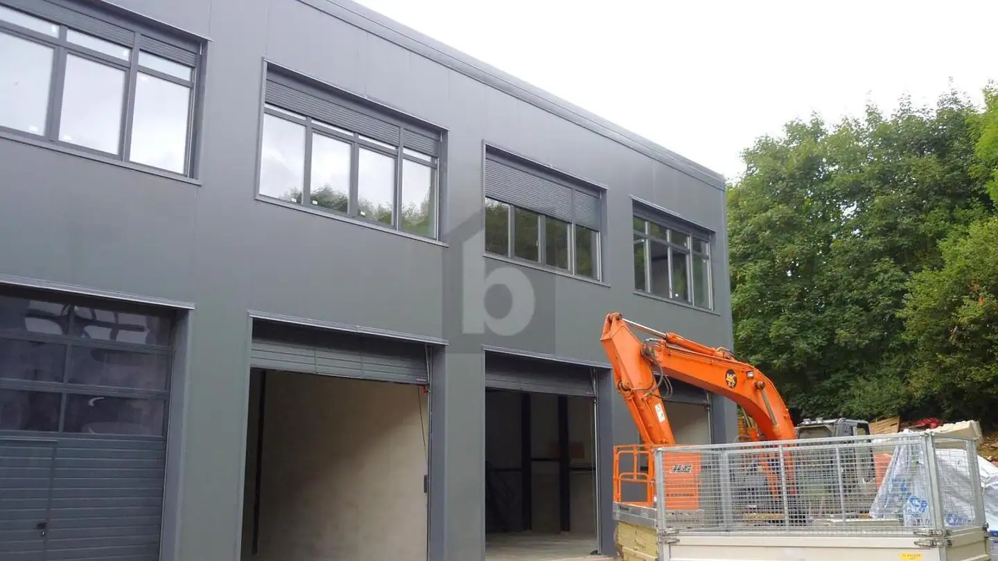 Commercial for rent - 1338 Ballaigues