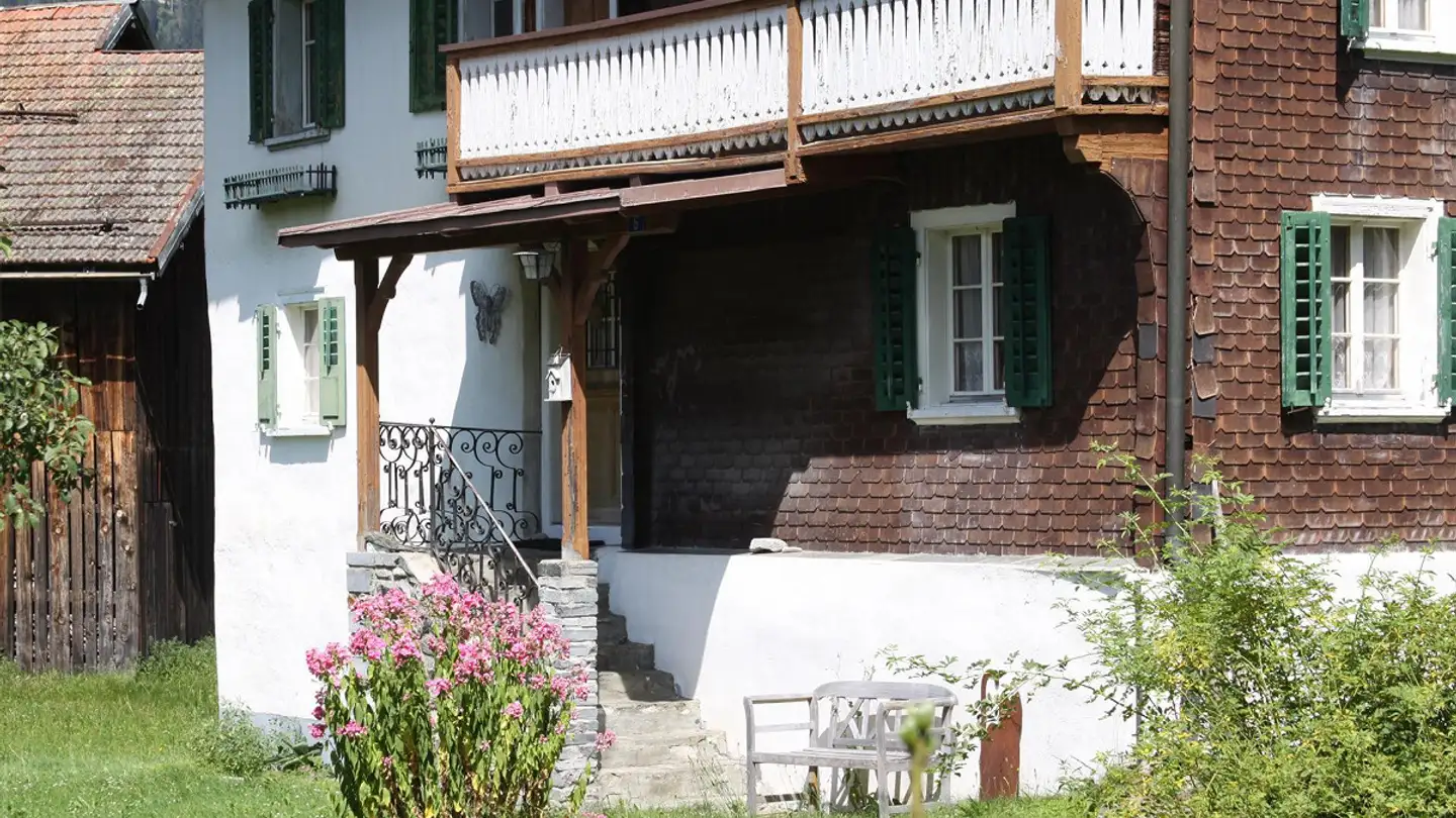 Appartamento in vendita - Via Caglieci 6, 7173 Surrein - Photo 2