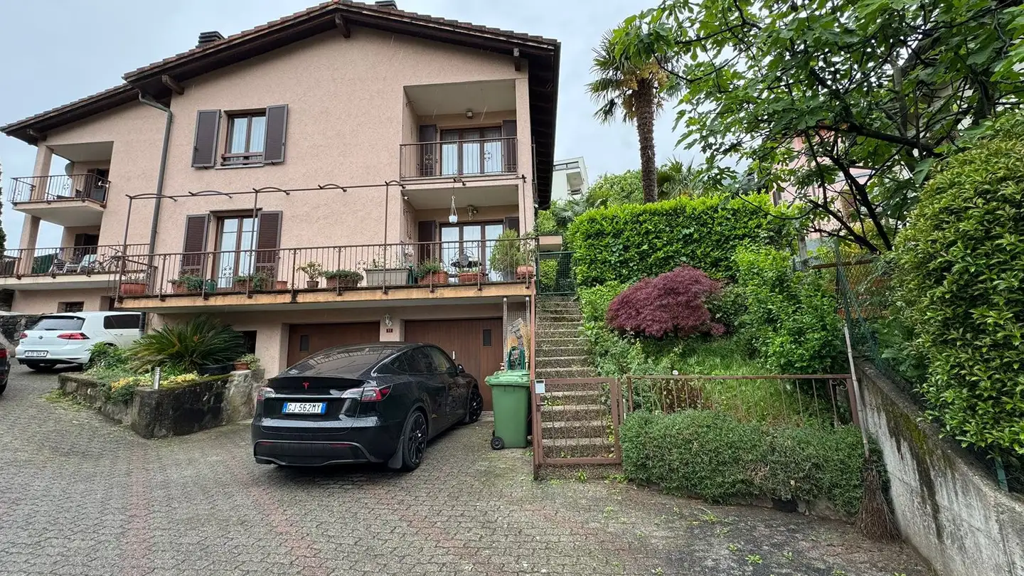 Villa for sale - Via Dei Noci 11, 6807 Taverne