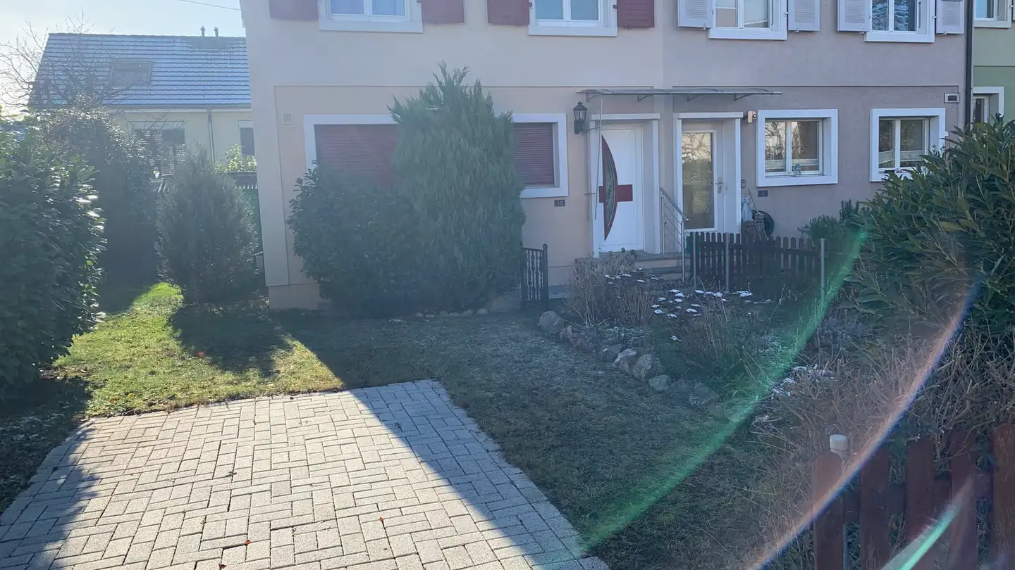 Casa singola in affitto - Benedikt Banga-Strasse 10, 4142 Münchenstein