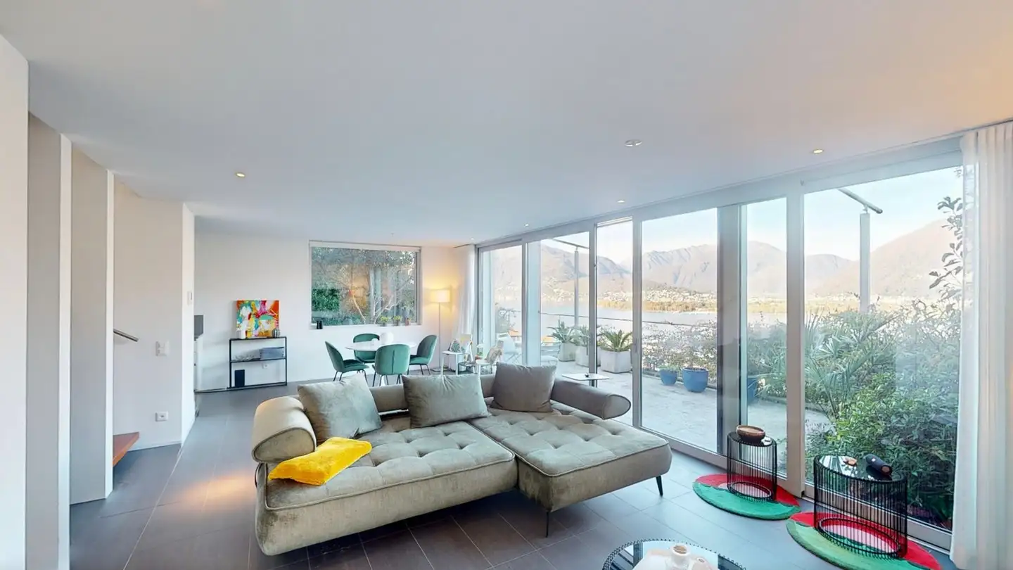 Single house for sale - 6575 S. Nazzaro