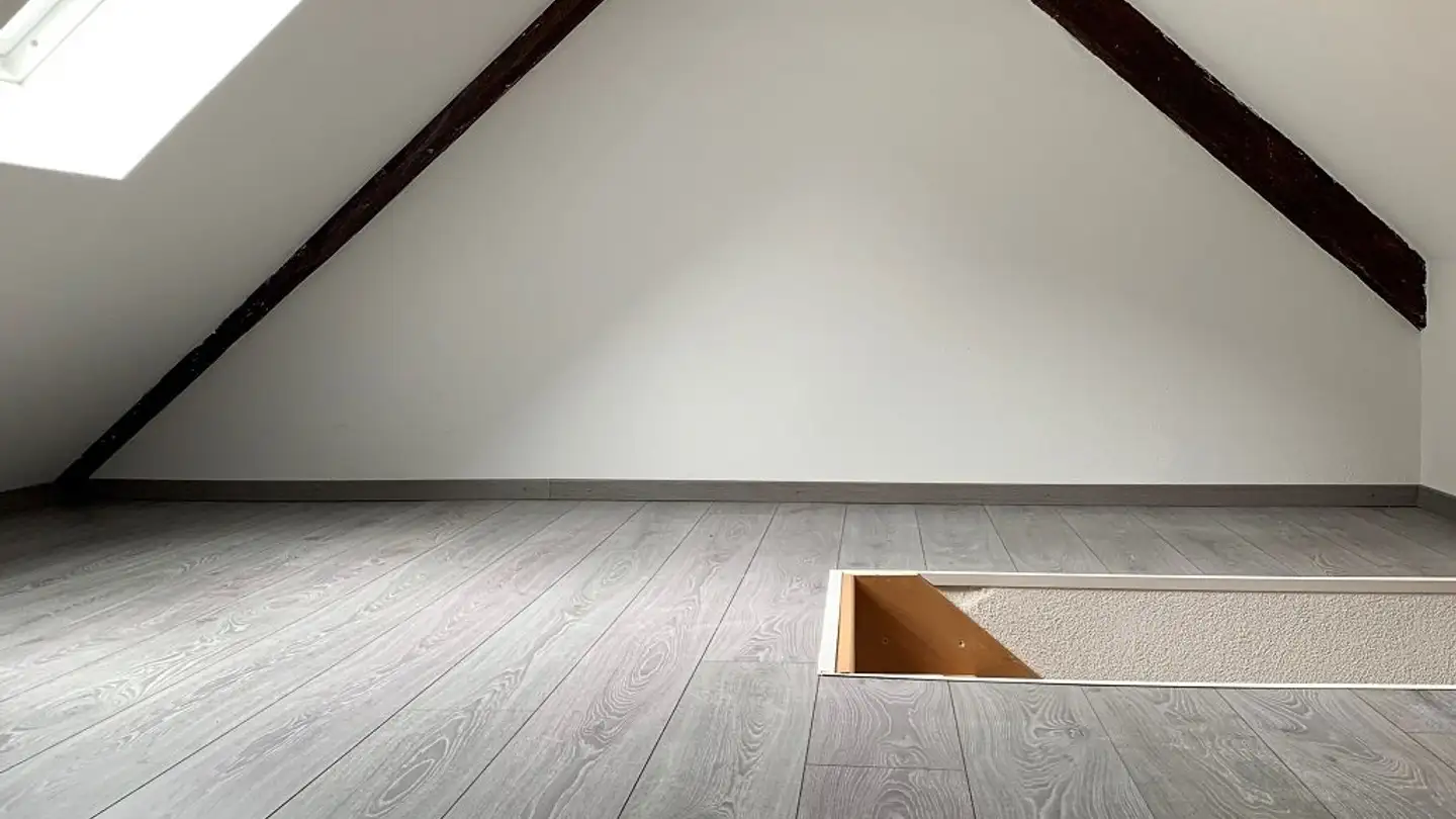 Attic flat for rent - Route Cantonale 49, 1897 Les Evouettes - Photo 4