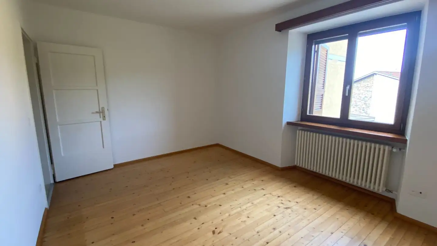 Appartement à louer - 6967 Dino - Photo 2