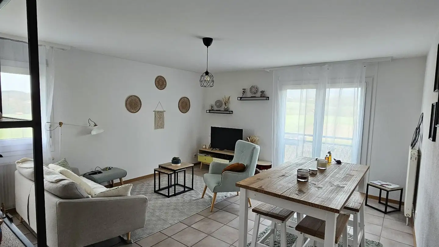 Appartement à louer - 1616 Attalens