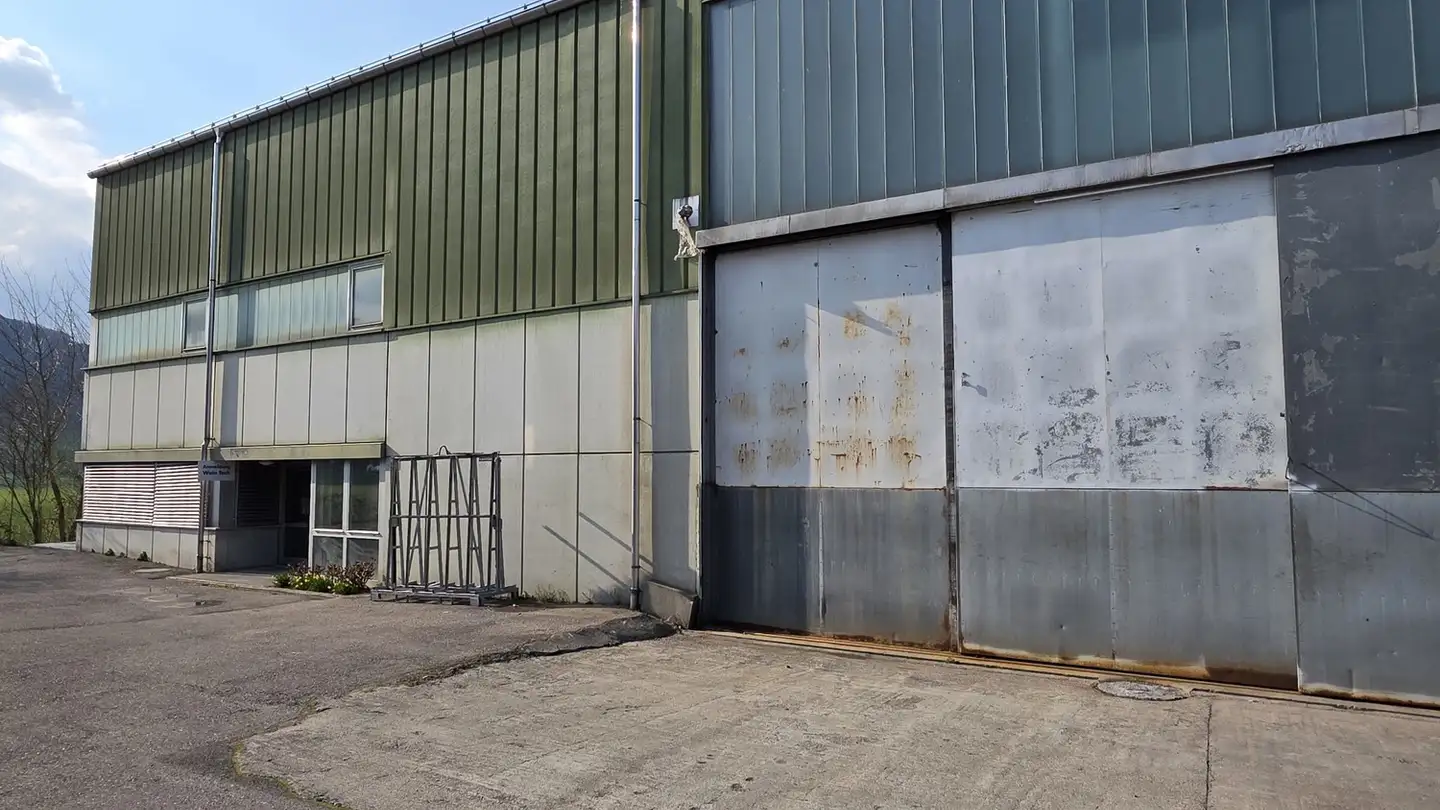 Commercial for sale - 3123 Belp - Photo 2