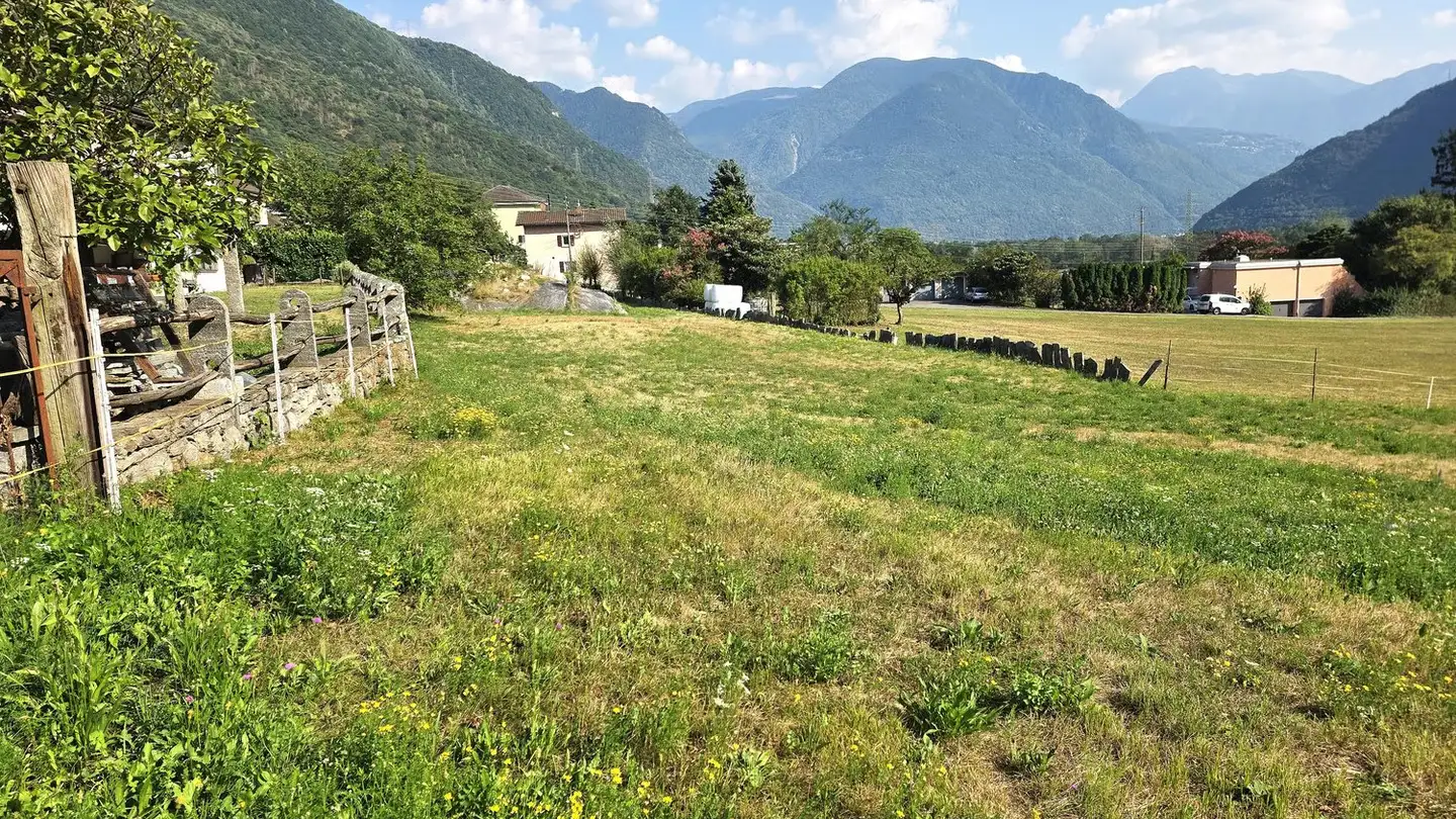Constructible plot for sale - A Torascia 27, 6702 Claro - Photo 2