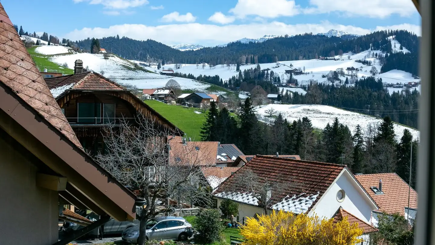 Dachgeschosswohnung mieten - Schwendibachstrasse 3, 3624 Goldiwil (Thun) - Foto 3